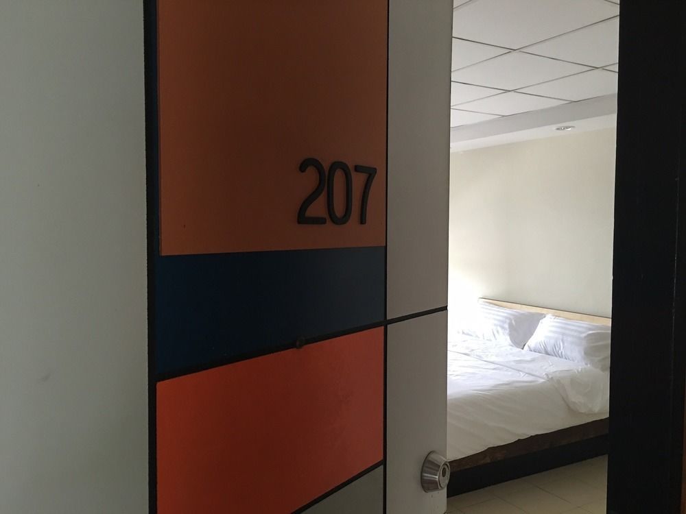 Room At Prachachuen Nonthaburi Esterno foto